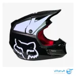 تصویر کلاه موتور کراس فاکس مدل V1 طرح Supreme رنگ قرمز و مشکی براق نمای سمت راست